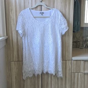 JM Collection; white crochet style top, scooped neck, fully lined, XL